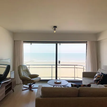In With Stunning Sea Views, Cleaning Included * Nieuwpoort