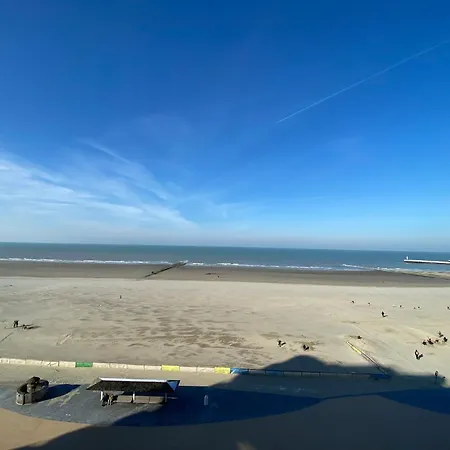 In With Stunning Sea Views, Cleaning Included *